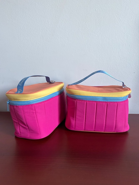 Shoppers drug mart Handbags - 2/$12 shoppers drug mart Beaty bags